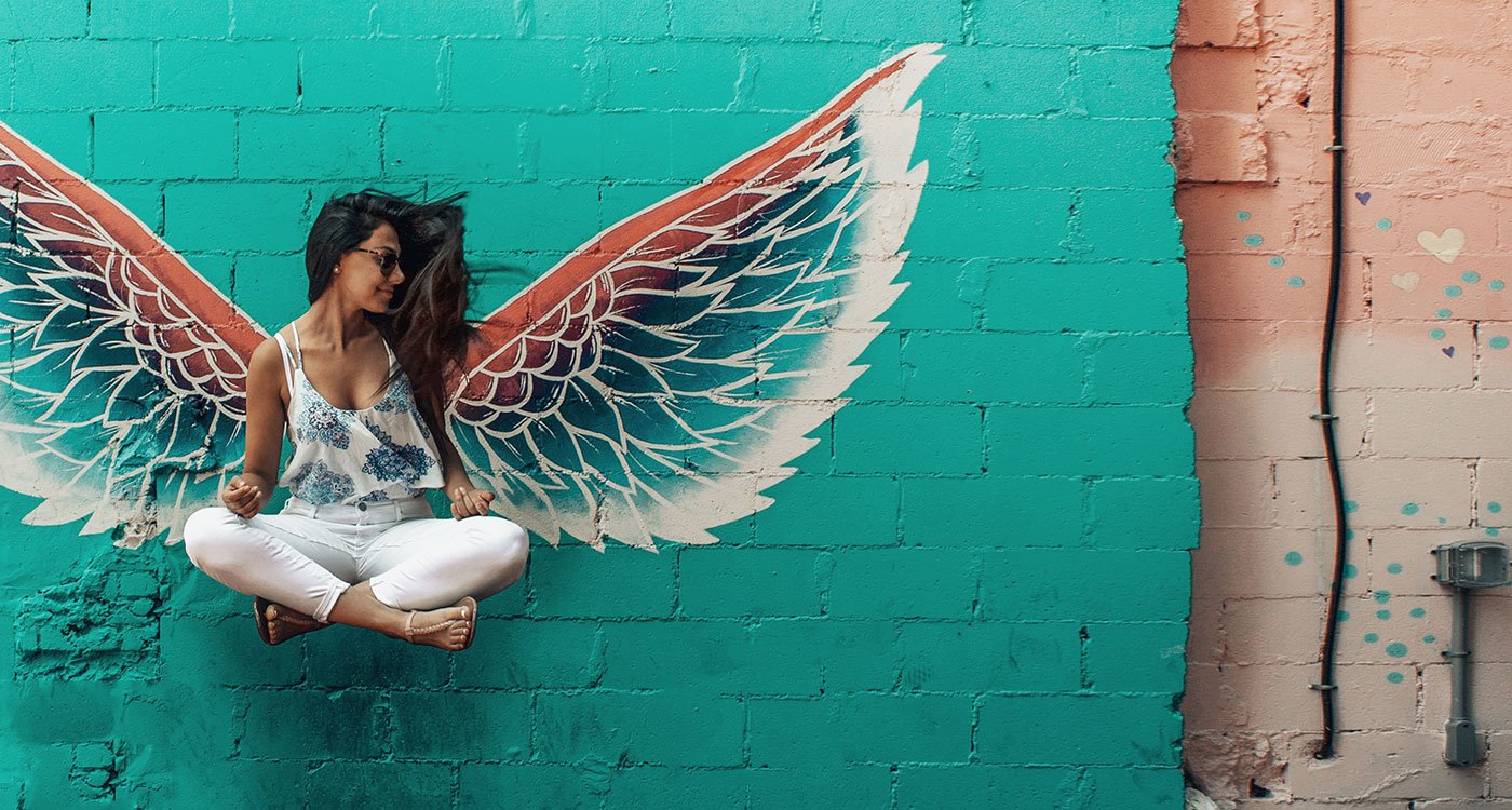 Angel, Femme en lévitation